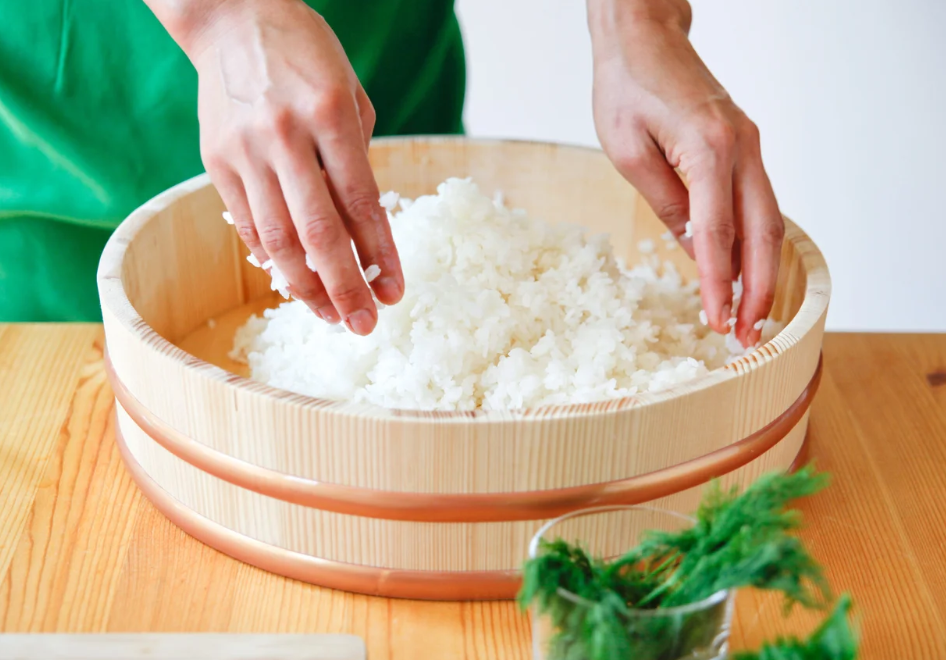 Steaming rice